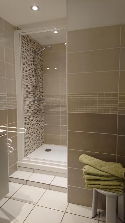Chambres d'hôtes- Le Pré aux Ânes Albon Esterno foto
