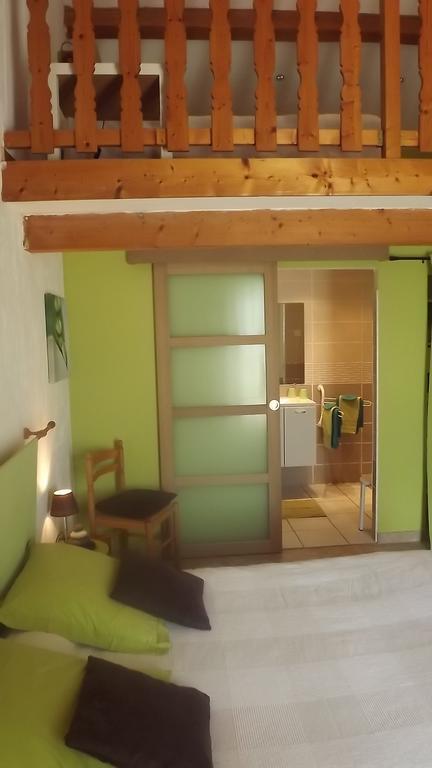 Chambres d'hôtes- Le Pré aux Ânes Albon Esterno foto